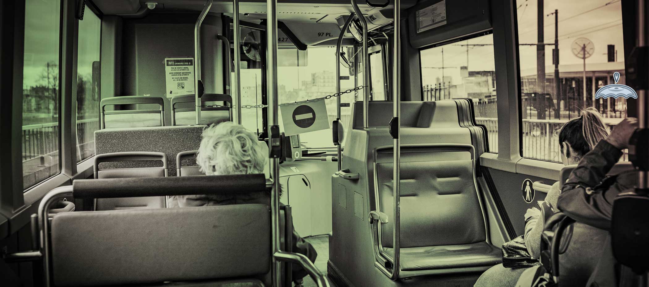 interieurd'un bus stib pendant covid 19 en 2020